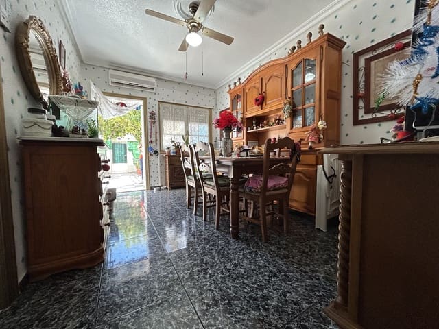 2 bedroom Apartment for sale in San Pedro del Pinatar ciudad, San Pedro del Pinatar - € 100,000 (Ref: 9611983)