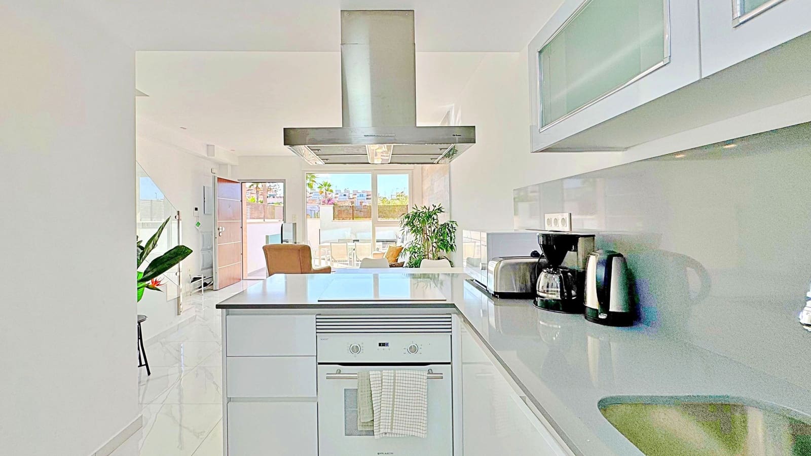 3 makuuhuone Omakotitalo myytävänä paikassa Torrevieja - 339 000 € (Ref: 9622913)