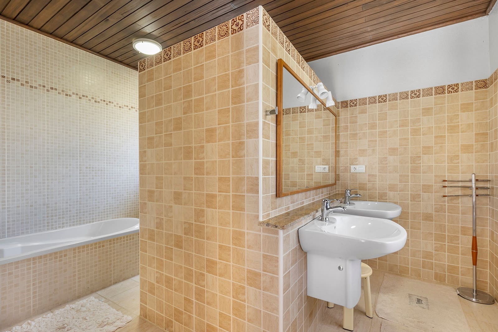 5 bedroom Villa for sale in Orihuela Costa - € 670,000 (Ref: 9650312)