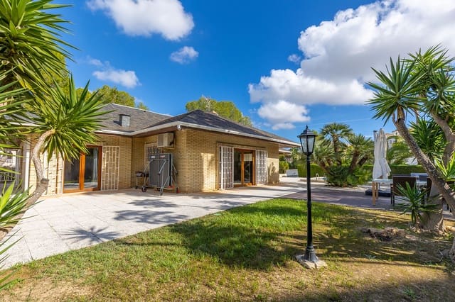 5 soverom Villa til salgs i Las Filipinas - € 670 000 (Ref: 9650312)