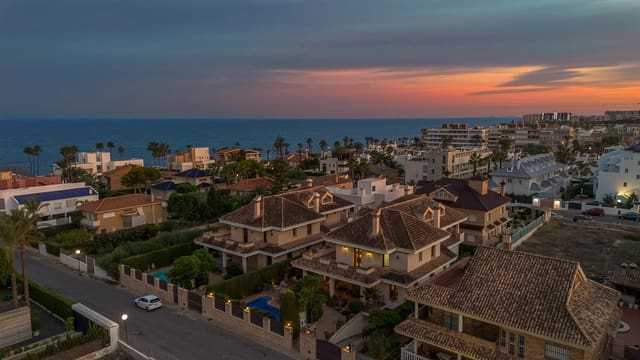 6 soverom Villa til salgs i La Veleta, Torrevieja - € 2 490 000 (Ref: 9650315)