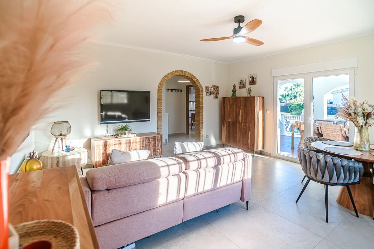 3 Zimmer Villa zu verkaufen in Catral mit Pool - 429.500 € (Ref: 9654132)