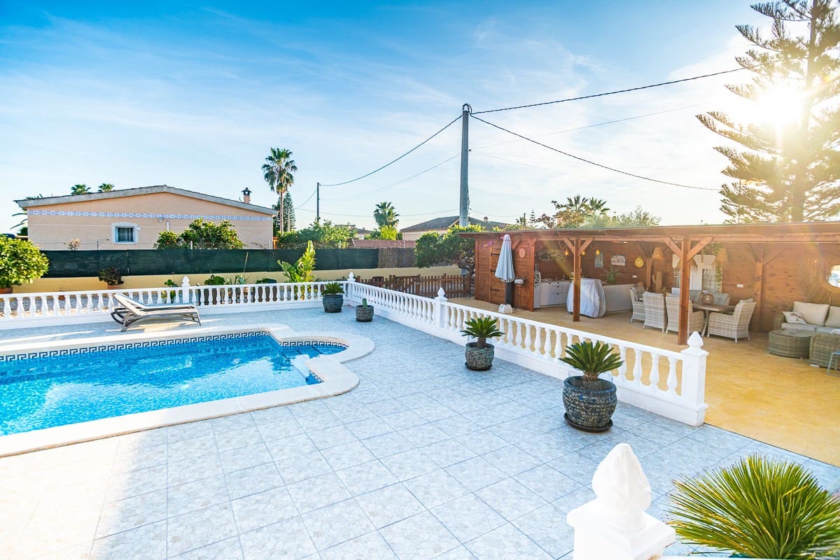 3 Zimmer Villa zu verkaufen in Catral mit Pool - 429.500 € (Ref: 9654132)