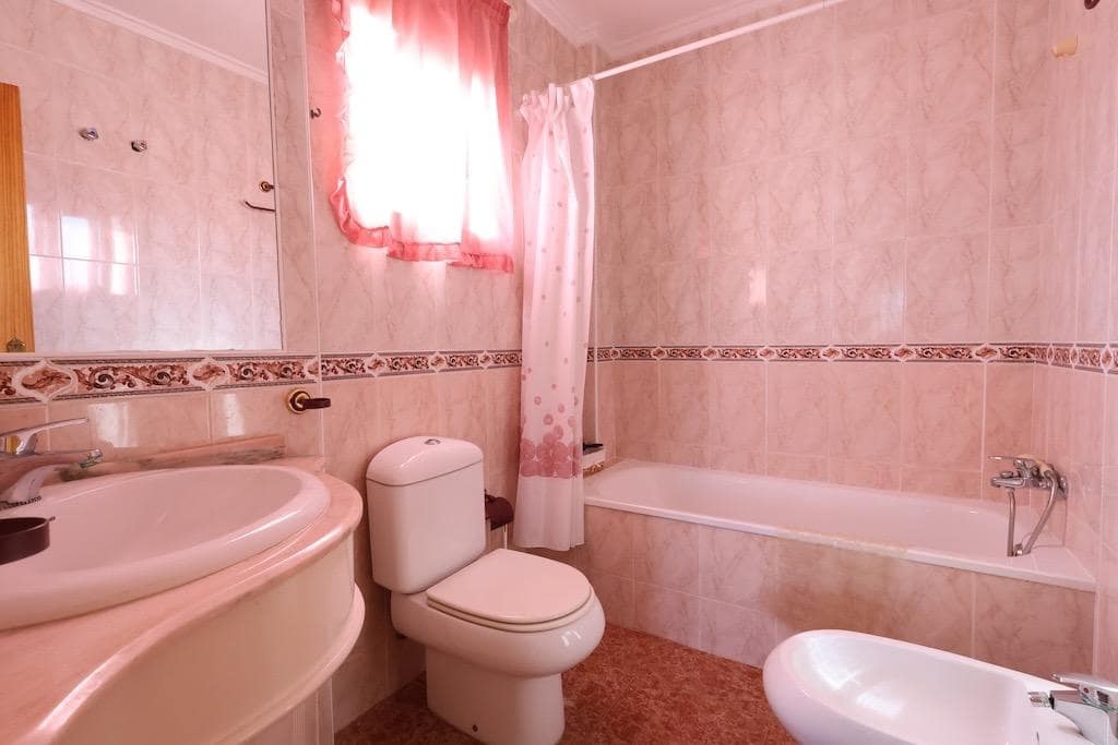 3 soveværelse Villa til salg i Torrevieja med swimmingpool - € 330.000 (Ref: 9779014)