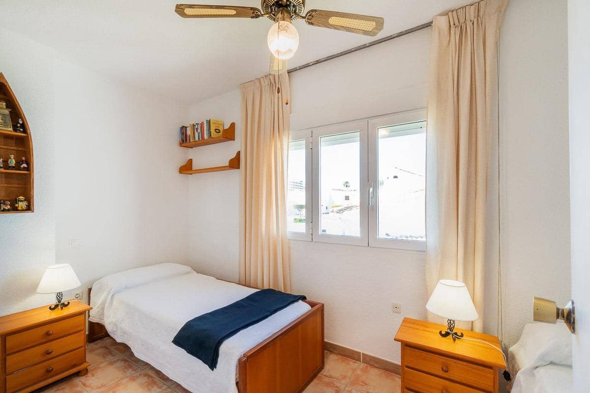 2 slaapkamer Rijtjeshuis te koop in Orihuela Costa met zwembad - € 390.000 (Ref: 9779024)
