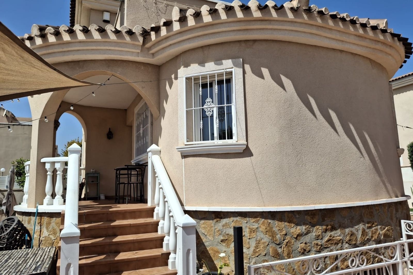 4 soveværelse Villa til salg i Ciudad Quesada med swimmingpool - € 395.000 (Ref: 9779025)