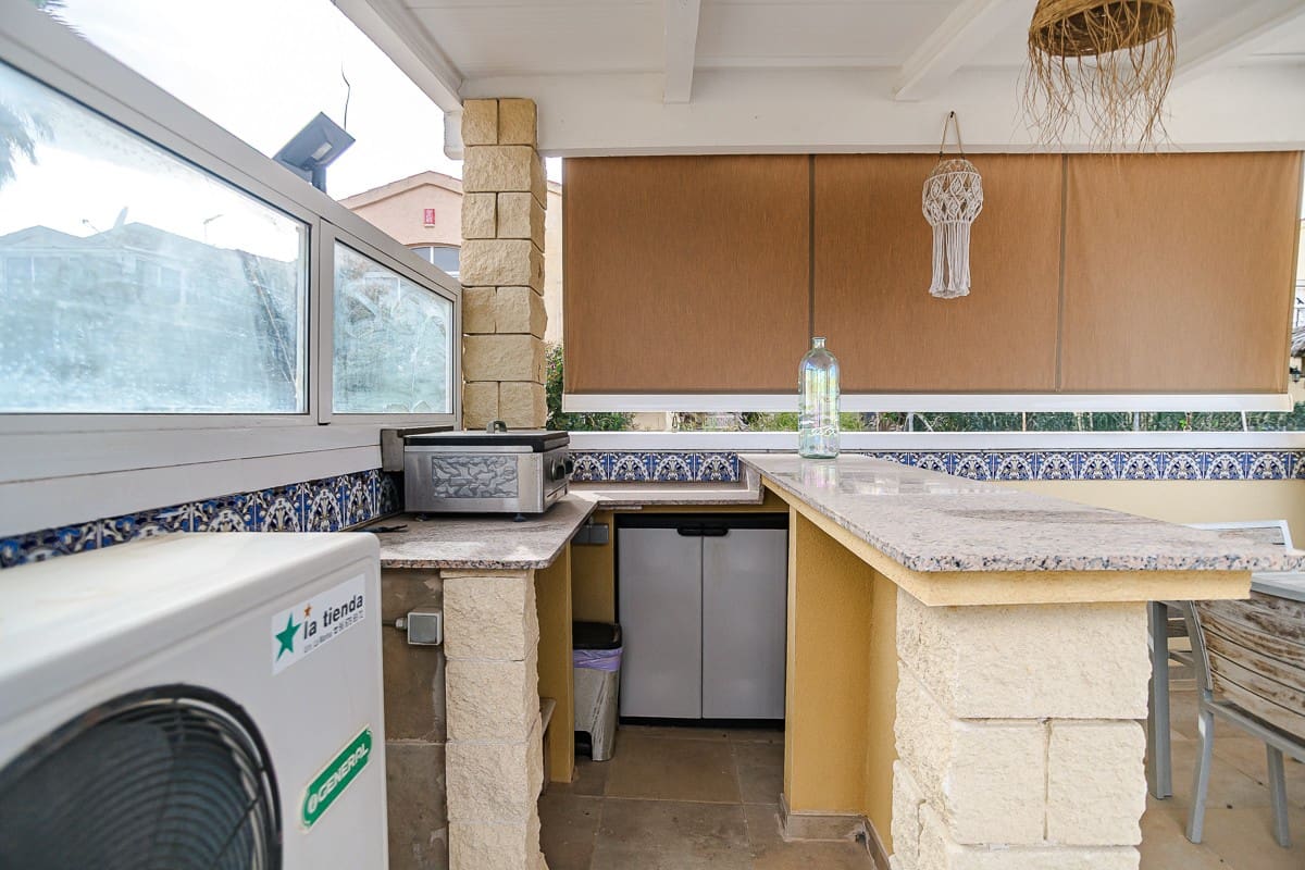 3 quarto Moradia para venda em San Fulgencio com piscina garagem - 309 999 € (Ref: 9779027)