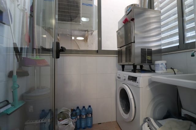 3 bedroom Apartment for sale in El Edén, Guardamar del Segura with pool garage - € 337,500 (Ref: 9779033)