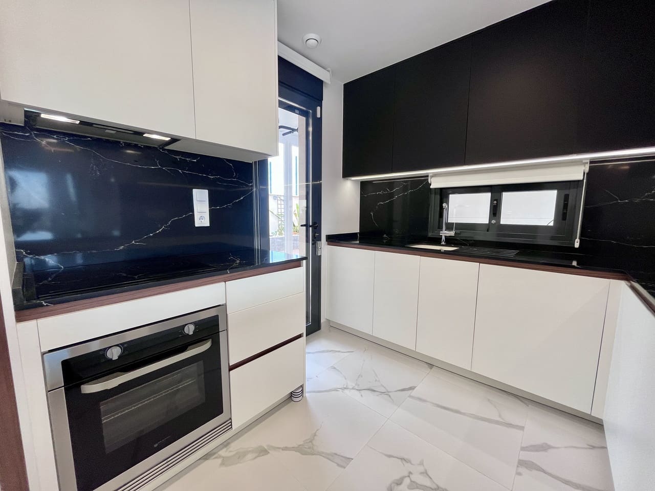 2 chambre Appartement à vendre à San Miguel de Salinas avec piscine garage - 329 900 € (Ref: 9779034)