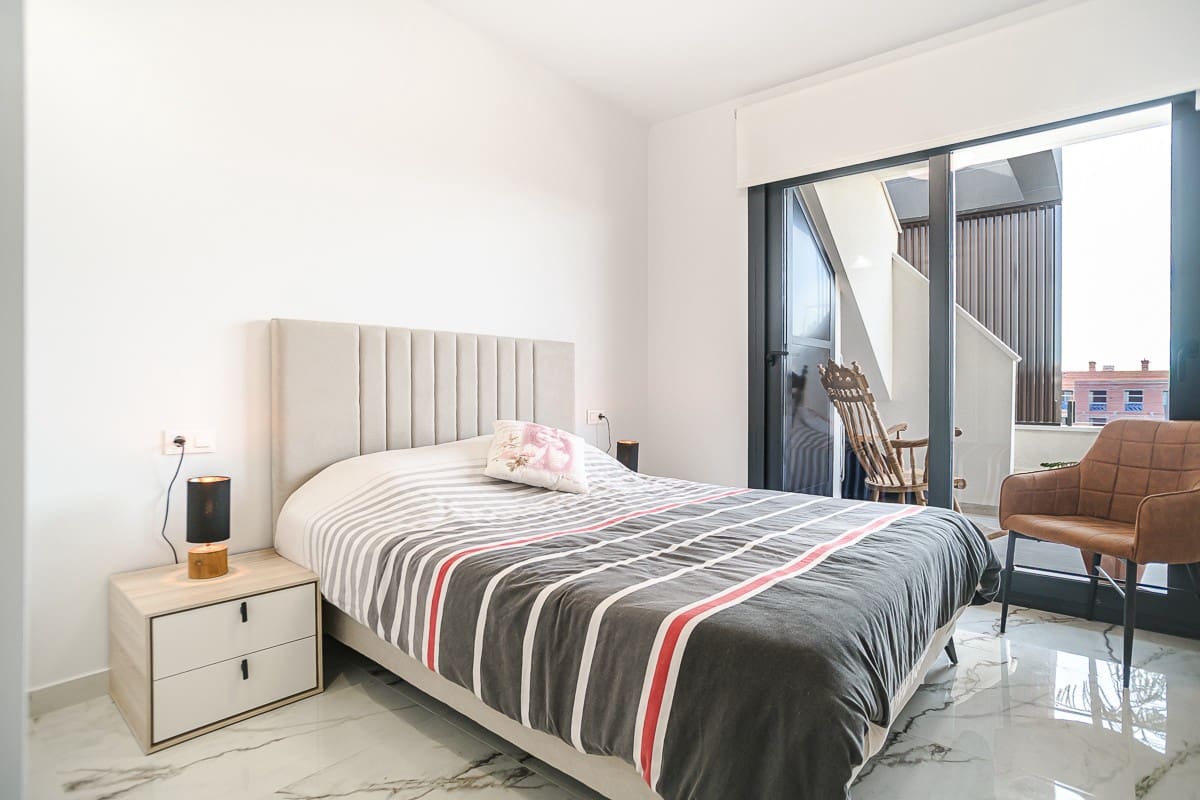 2 chambre Penthouse à vendre à Orihuela Costa avec piscine garage - 337 500 € (Ref: 9779041)