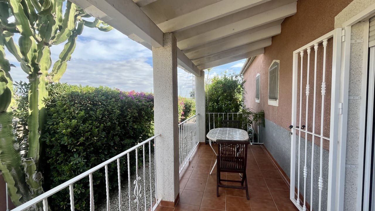 3 sovrum Villa till salu i Orihuela med pool - 375 000 € (Ref: 9779049)