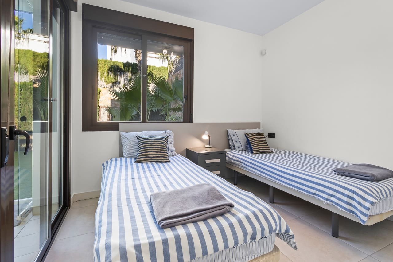 3 slaapkamer Villa te koop in Algorfa met zwembad garage - € 349.995 (Ref: 9779051)