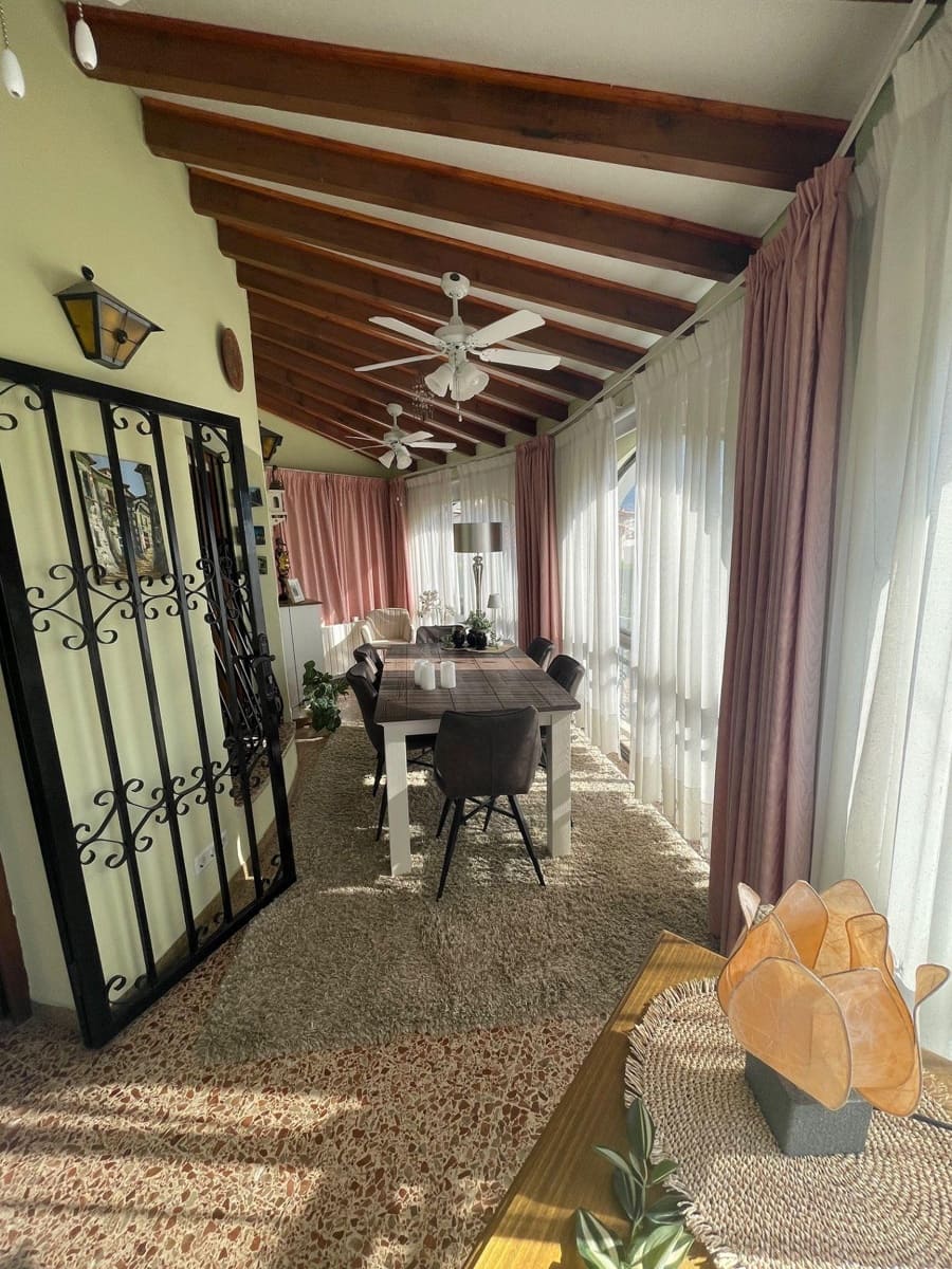 2 soveværelse Villa til salg i Alfaz del Pi / L'Alfas del Pi med swimmingpool garage - € 299.999 (Ref: 9779052)