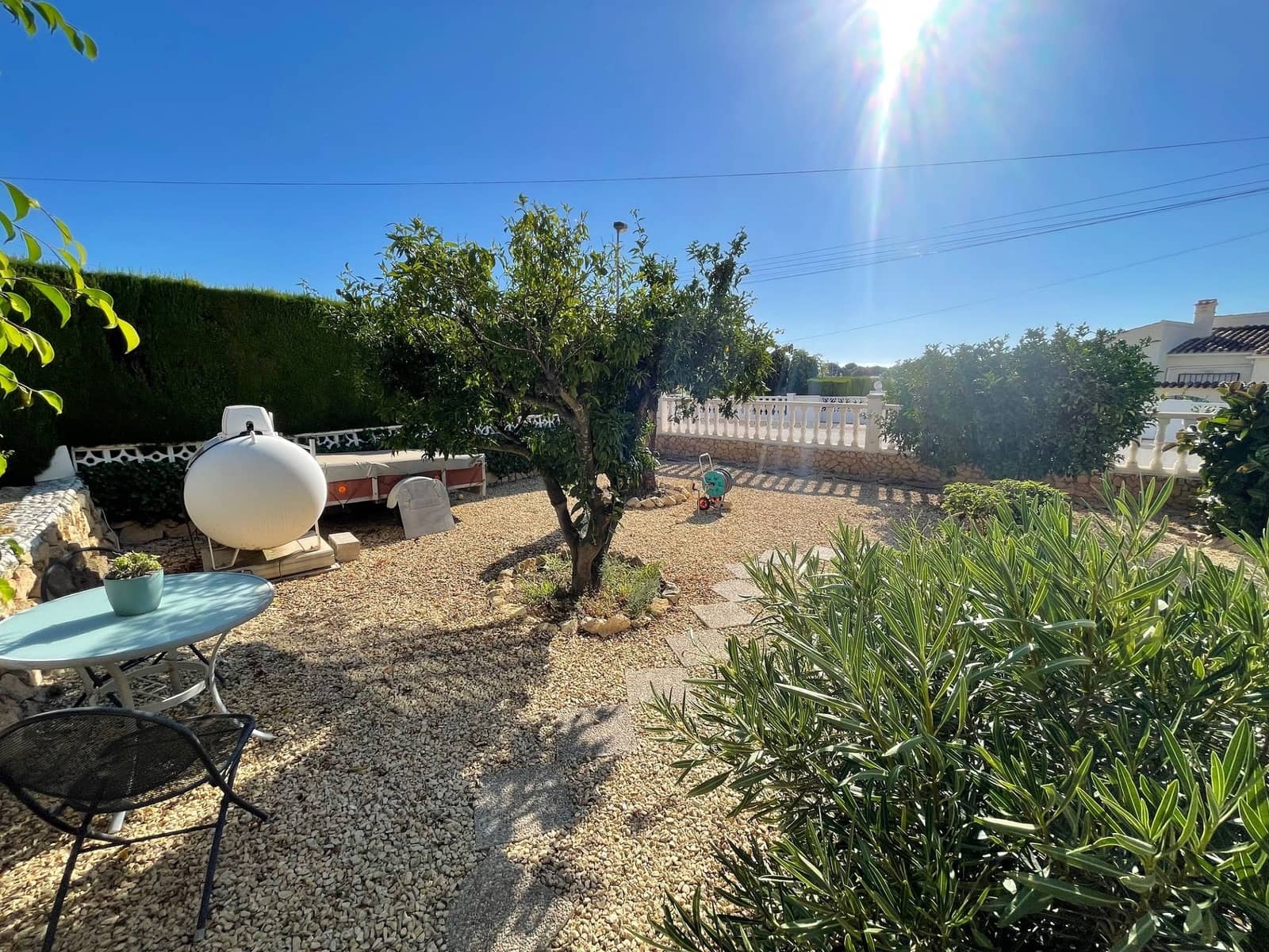 2 soveværelse Villa til salg i Alfaz del Pi / L'Alfas del Pi med swimmingpool garage - € 299.999 (Ref: 9779052)