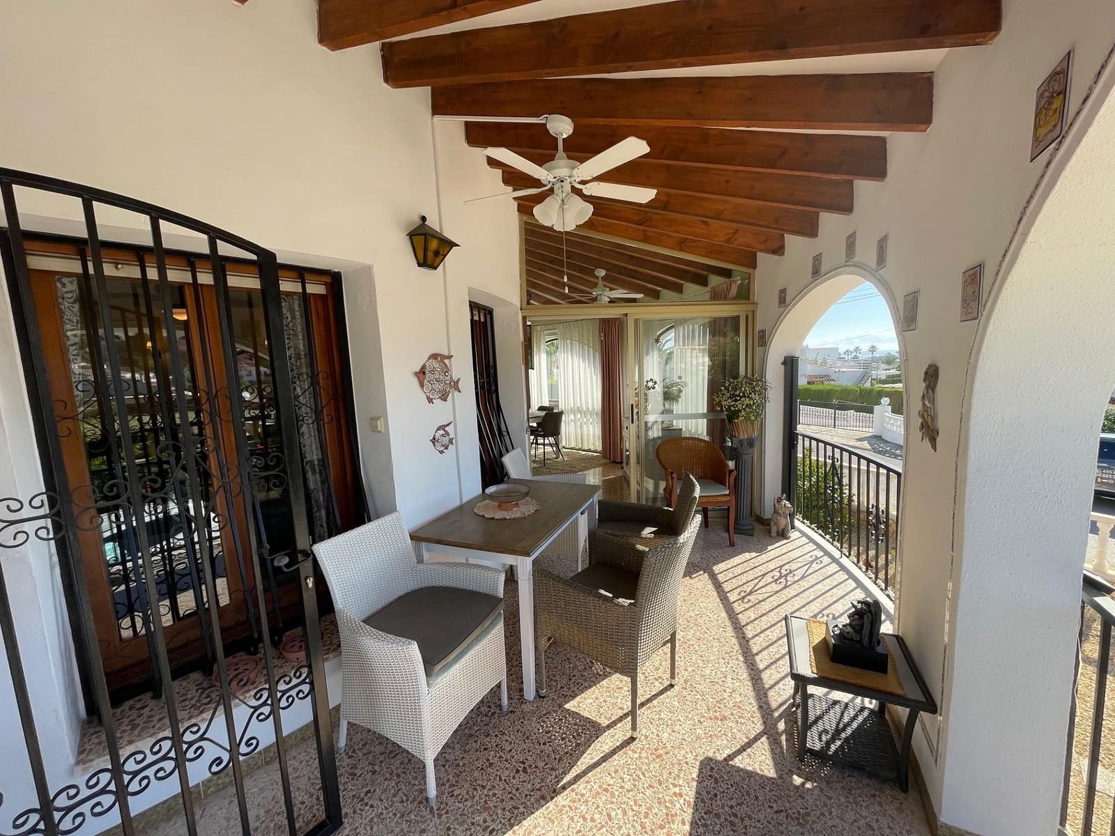 2 soveværelse Villa til salg i Alfaz del Pi / L'Alfas del Pi med swimmingpool garage - € 299.999 (Ref: 9779052)