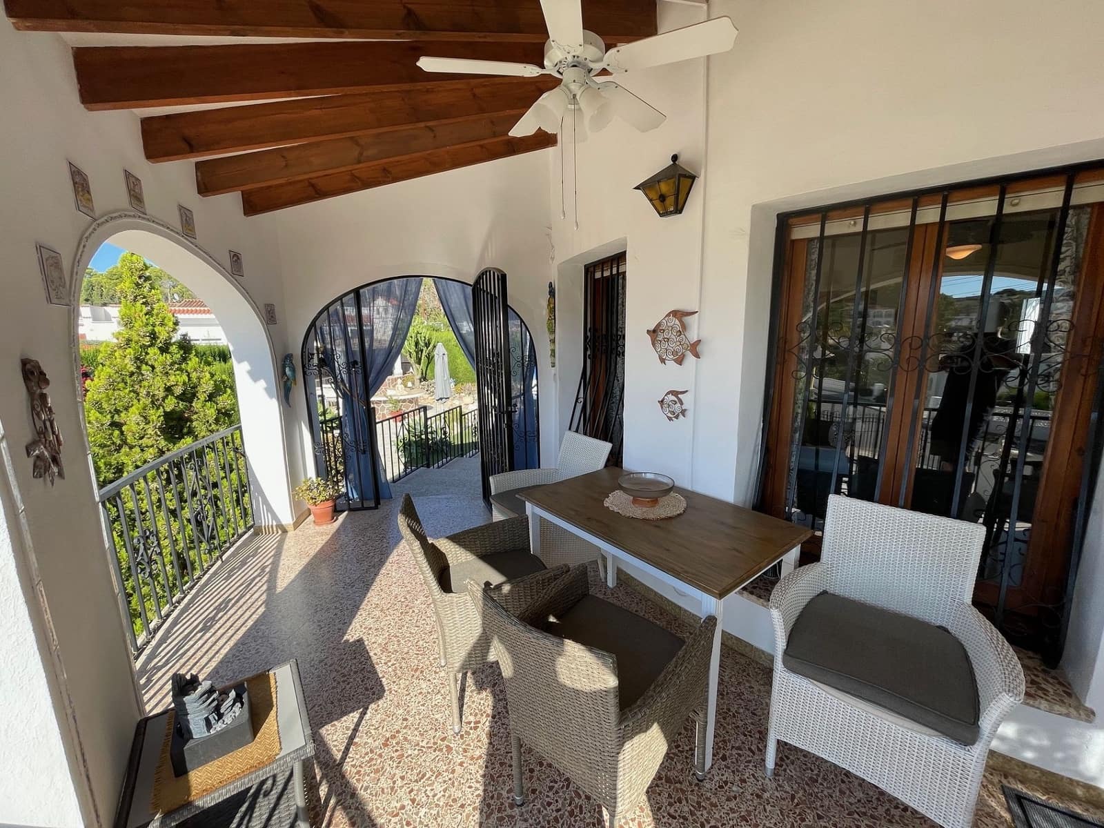 2 soveværelse Villa til salg i Alfaz del Pi / L'Alfas del Pi med swimmingpool garage - € 299.999 (Ref: 9779052)