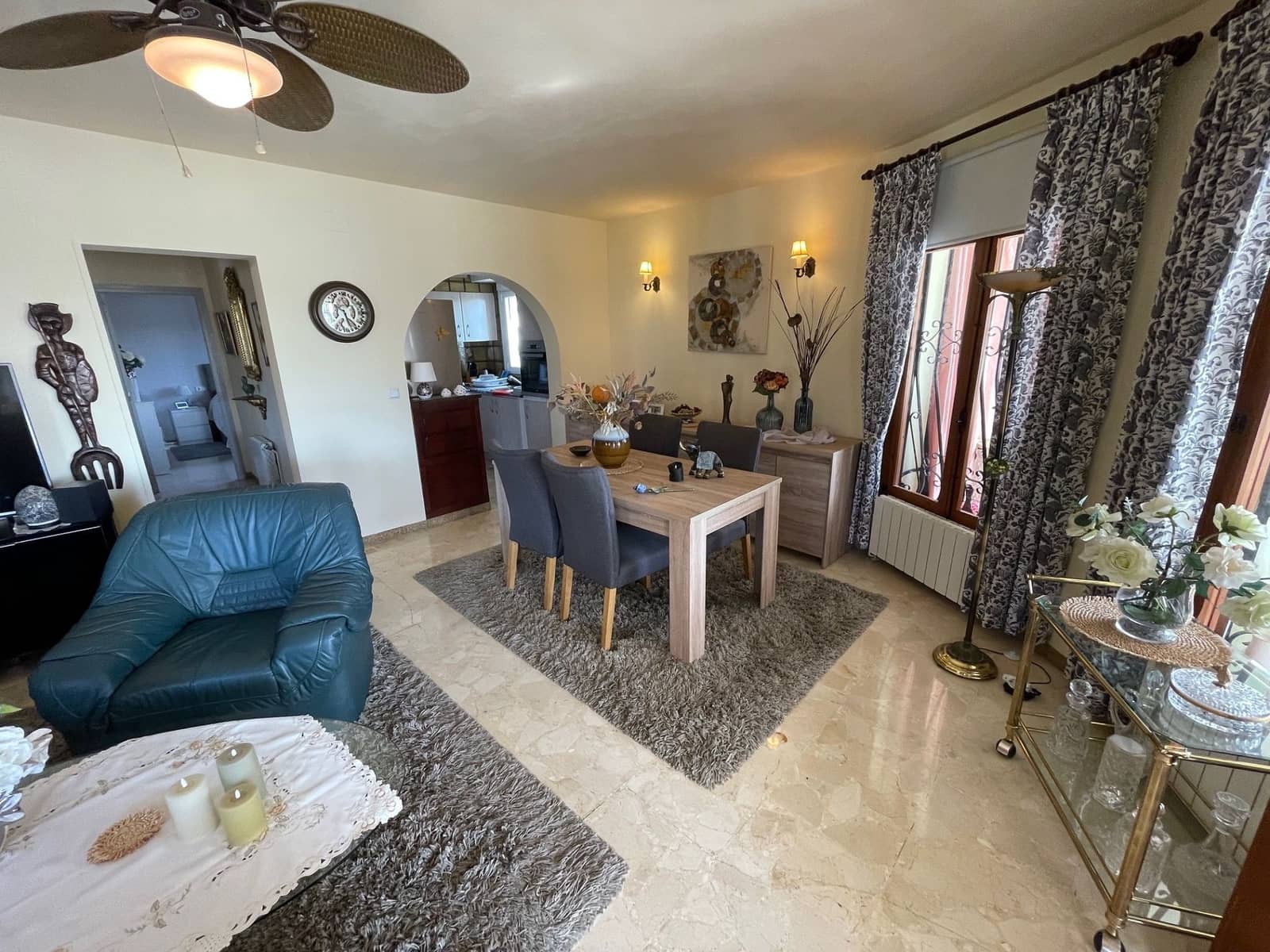 2 soveværelse Villa til salg i Alfaz del Pi / L'Alfas del Pi med swimmingpool garage - € 299.999 (Ref: 9779052)