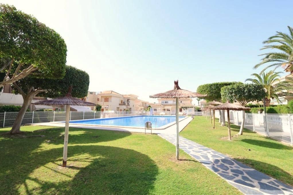 2 soveværelse Lejlighed til salg i Orihuela Costa med swimmingpool - € 179.000 (Ref: 9819175)