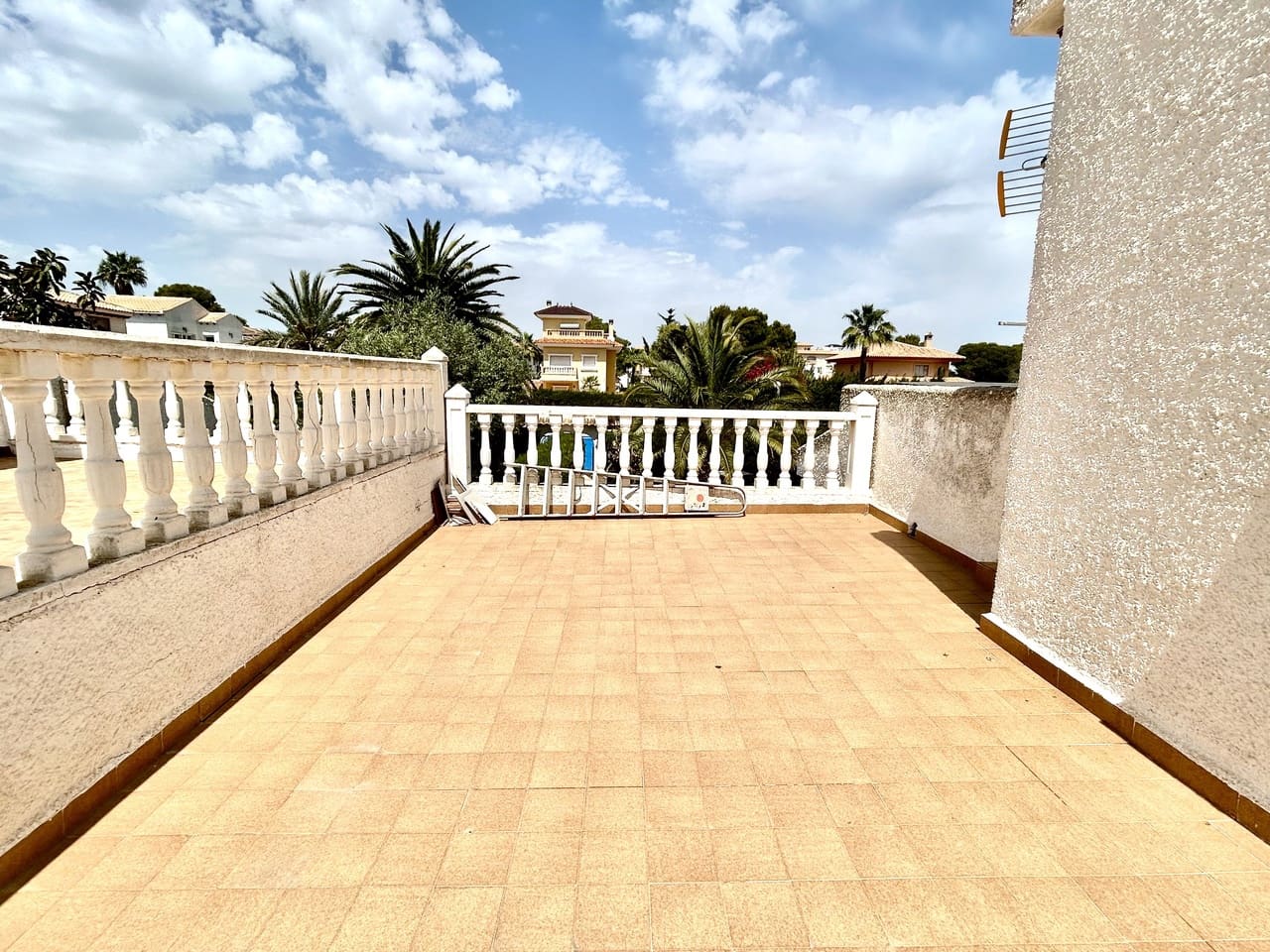3 sovrum Villa till salu i La Zenia med pool garage - 630 000 € (Ref: 9819192)