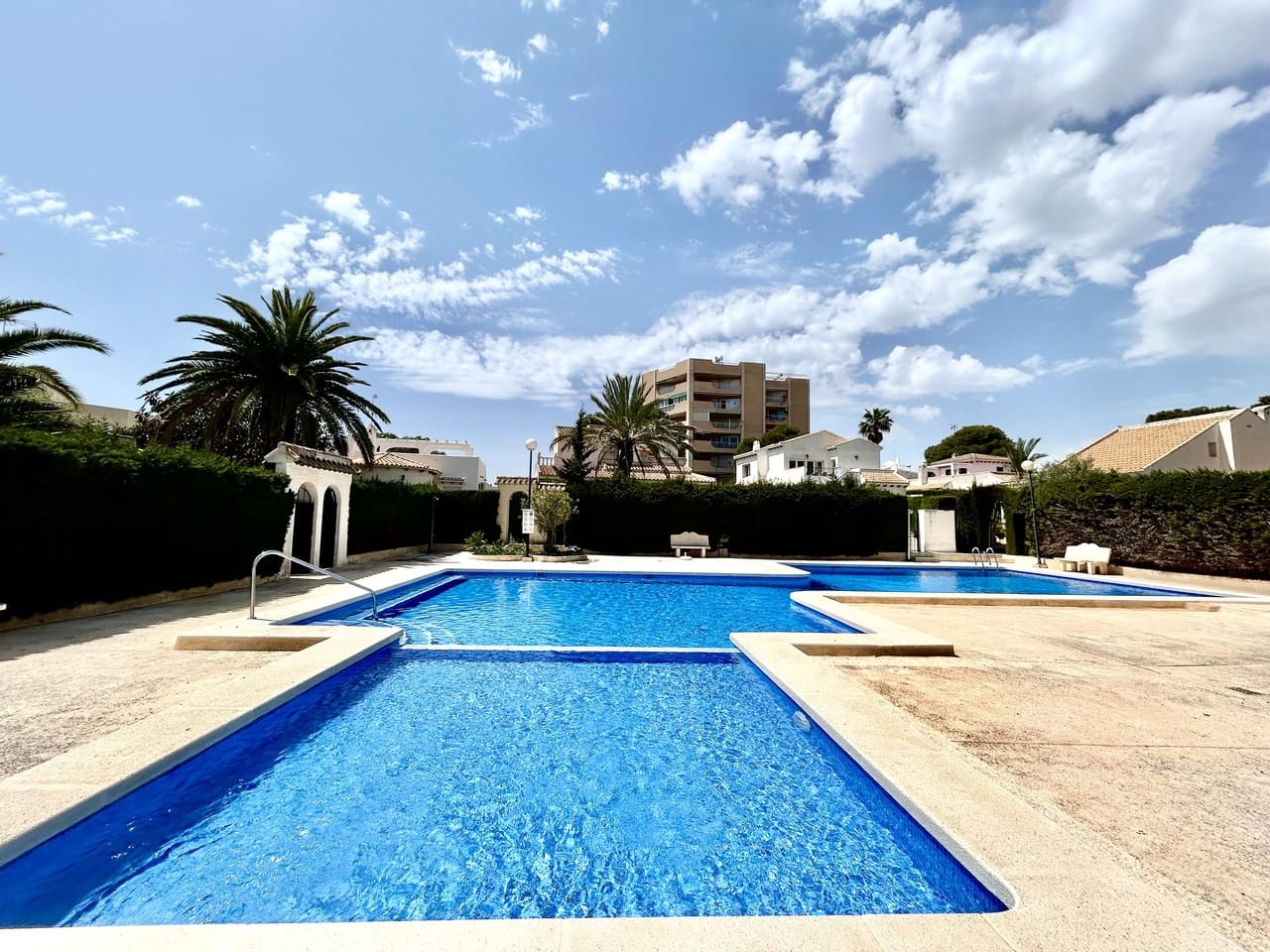 3 sovrum Villa till salu i La Zenia med pool garage - 630 000 € (Ref: 9819192)