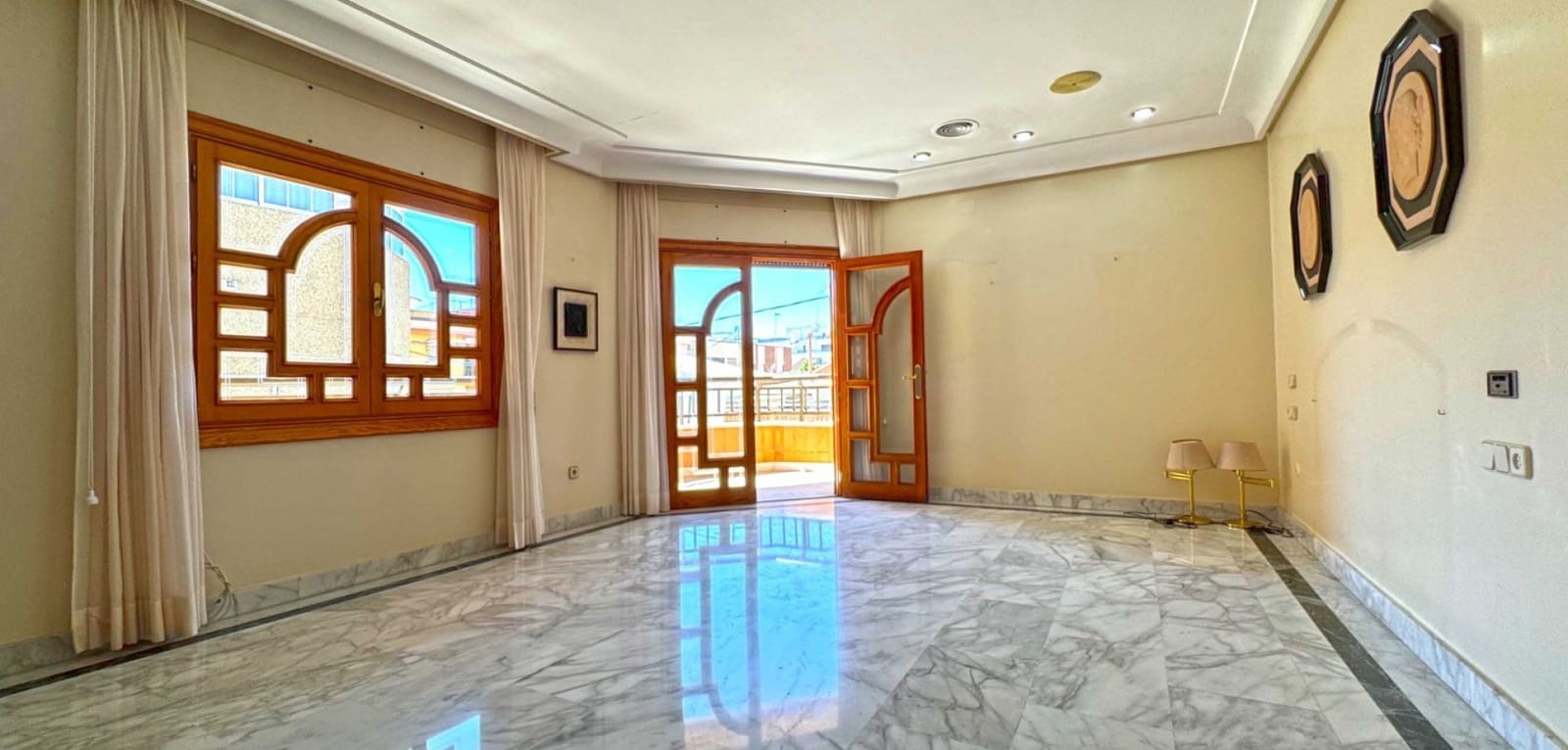 6 bedroom Apartment for sale in San Pedro del Pinatar - € 415,000 (Ref: 9838553)