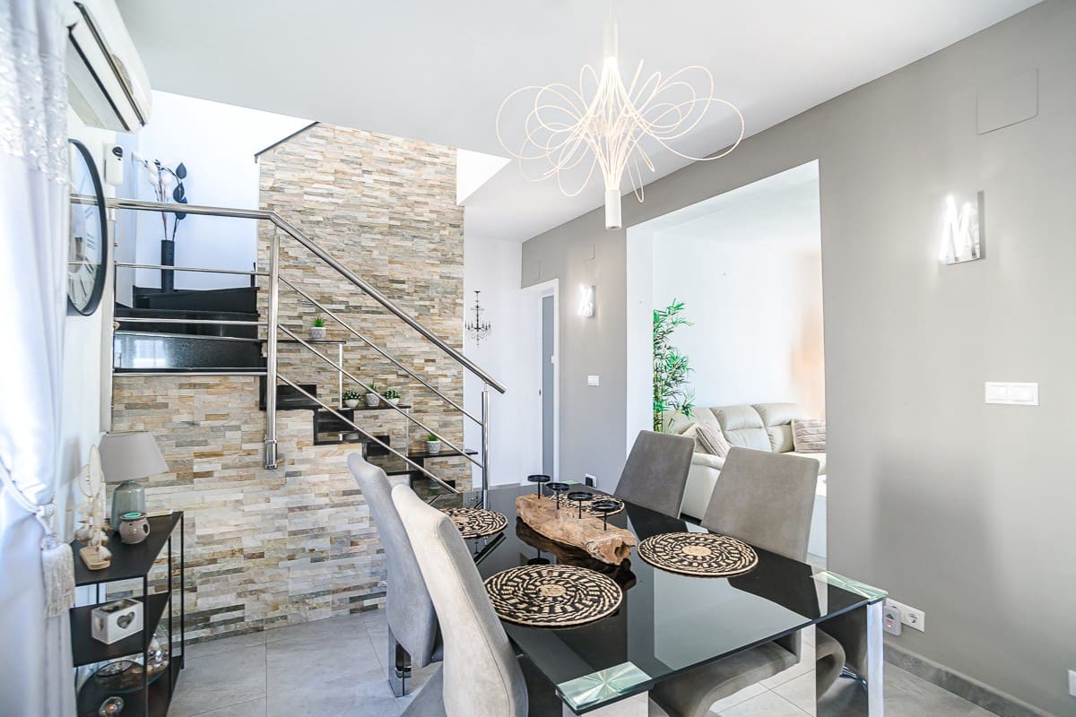 3 soverom Hus til salgs i Algorfa med svømmebasseng - € 229 500 (Ref: 9838555)