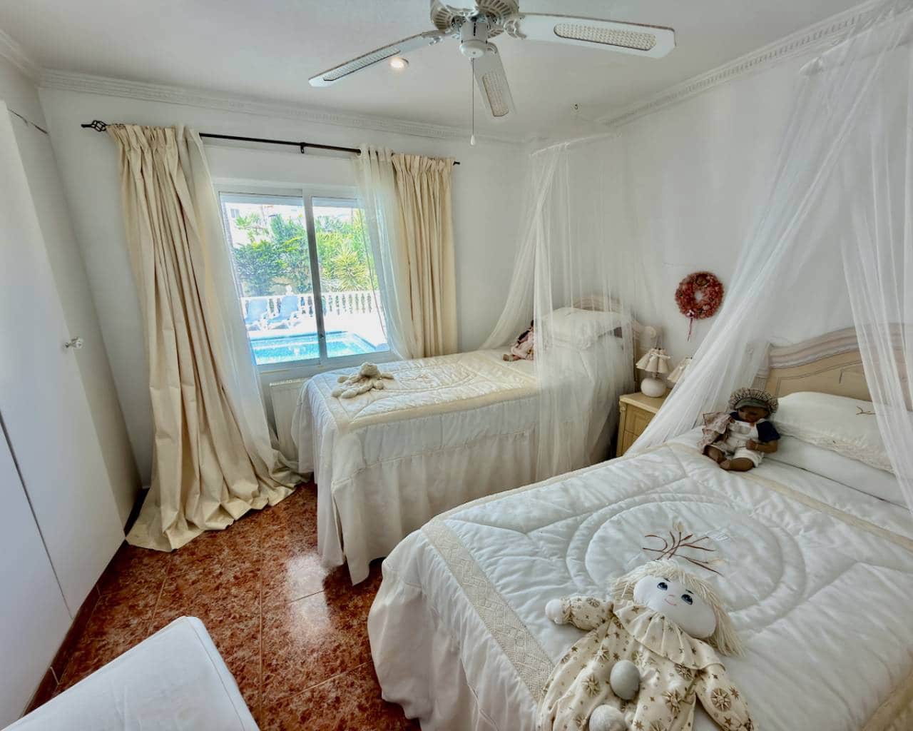 5 Zimmer Villa zu verkaufen in Ciudad Quesada mit Pool Garage - 599.995 € (Ref: 9850480)