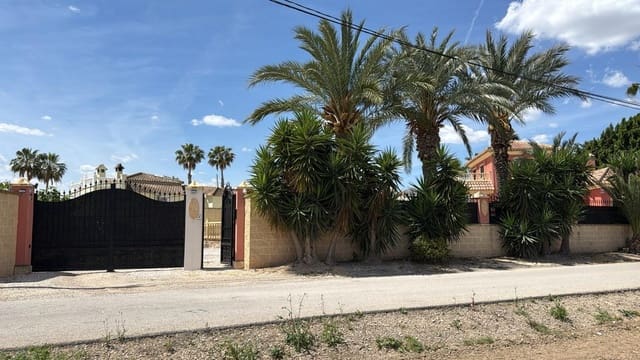 3 Zimmer Villa zu verkaufen in Catral mit Pool - 345.000 € (Ref: 9872369)