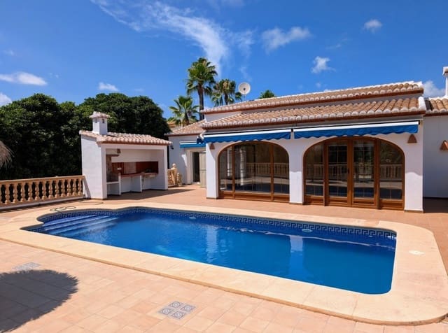 3 sypialnia Willa na sprzedaż w Casco Urbano, Teulada-Moraira z basenem - 895 000 € (Ref: 9872374)
