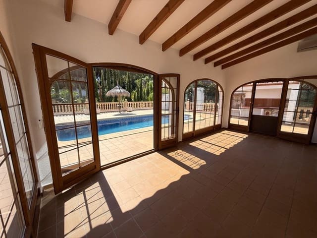 3 sypialnia Willa na sprzedaż w Casco Urbano, Teulada-Moraira z basenem - 895 000 € (Ref: 9872374)