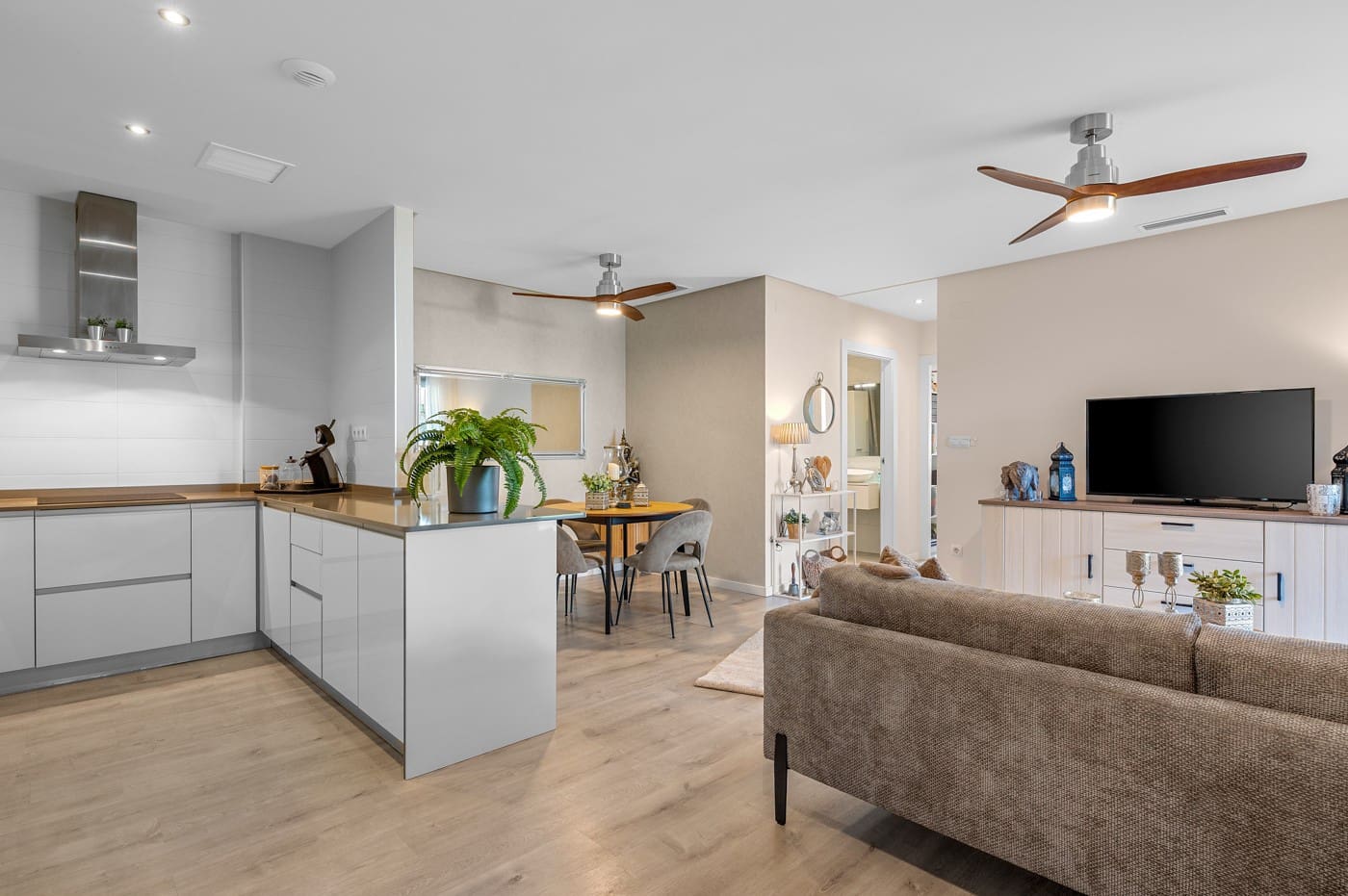 2 Zimmer Apartment zu verkaufen in Orihuela Costa mit Pool Garage - 229.000 € (Ref: 9889270)