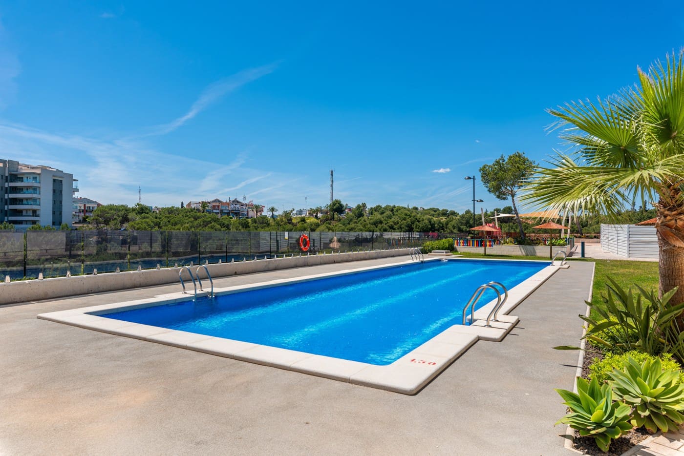 2 Zimmer Apartment zu verkaufen in Orihuela Costa mit Pool Garage - 229.000 € (Ref: 9889270)