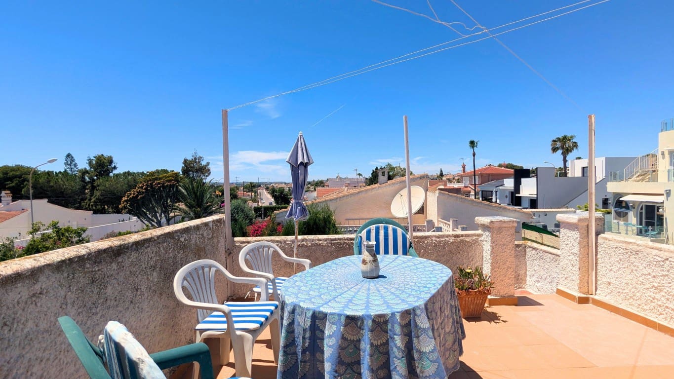 4 chambre Villa/Maison à vendre à Ciudad Quesada avec piscine - 385 000 € (Ref: 9889273)