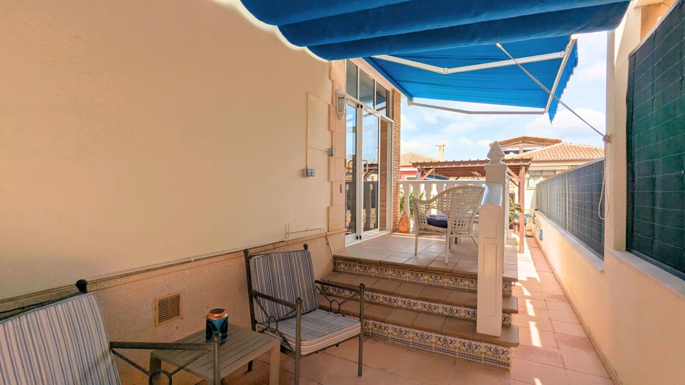 3 Zimmer Villa zu verkaufen in Bigastro mit Pool - 275.000 € (Ref: 9898385)