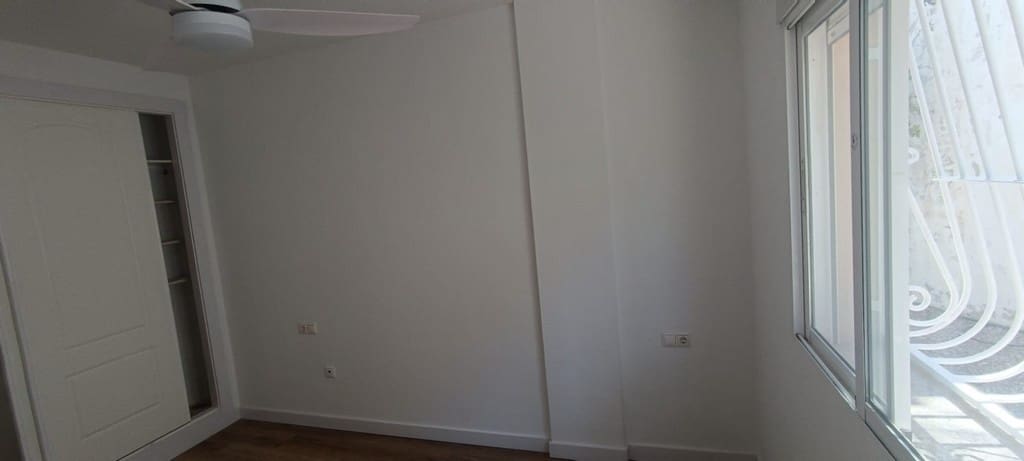 3 chambre Villa/Maison à vendre à El Campello avec piscine garage - 649 900 € (Ref: 9908924)