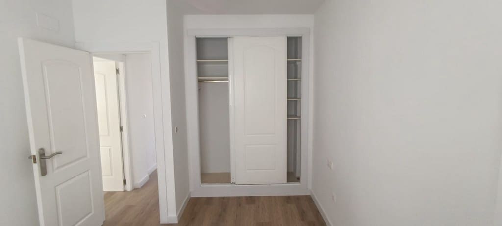 3 chambre Villa/Maison à vendre à El Campello avec piscine garage - 649 900 € (Ref: 9908924)