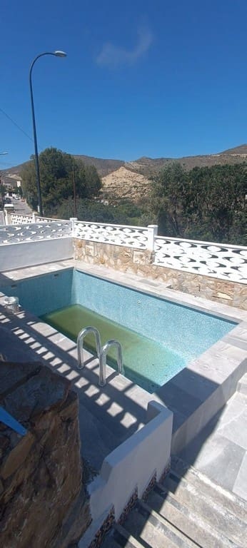 3 chambre Villa/Maison à vendre à El Campello avec piscine garage - 649 900 € (Ref: 9908924)