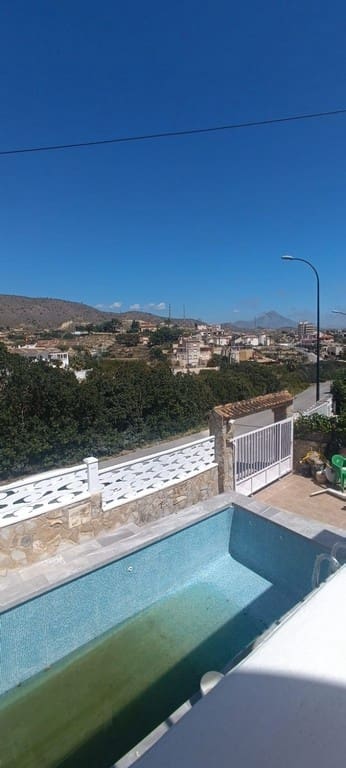 3 chambre Villa/Maison à vendre à El Campello avec piscine garage - 649 900 € (Ref: 9908924)