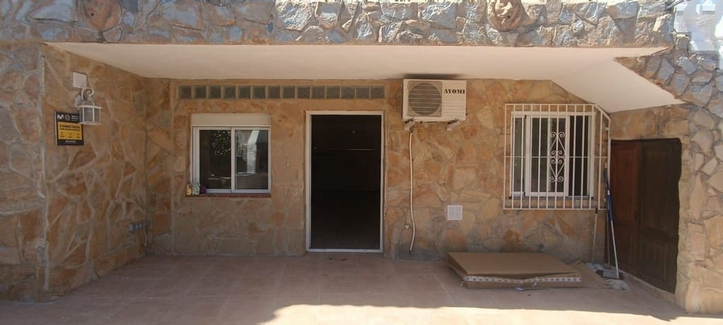 3 chambre Villa/Maison à vendre à El Campello avec piscine garage - 649 900 € (Ref: 9908924)