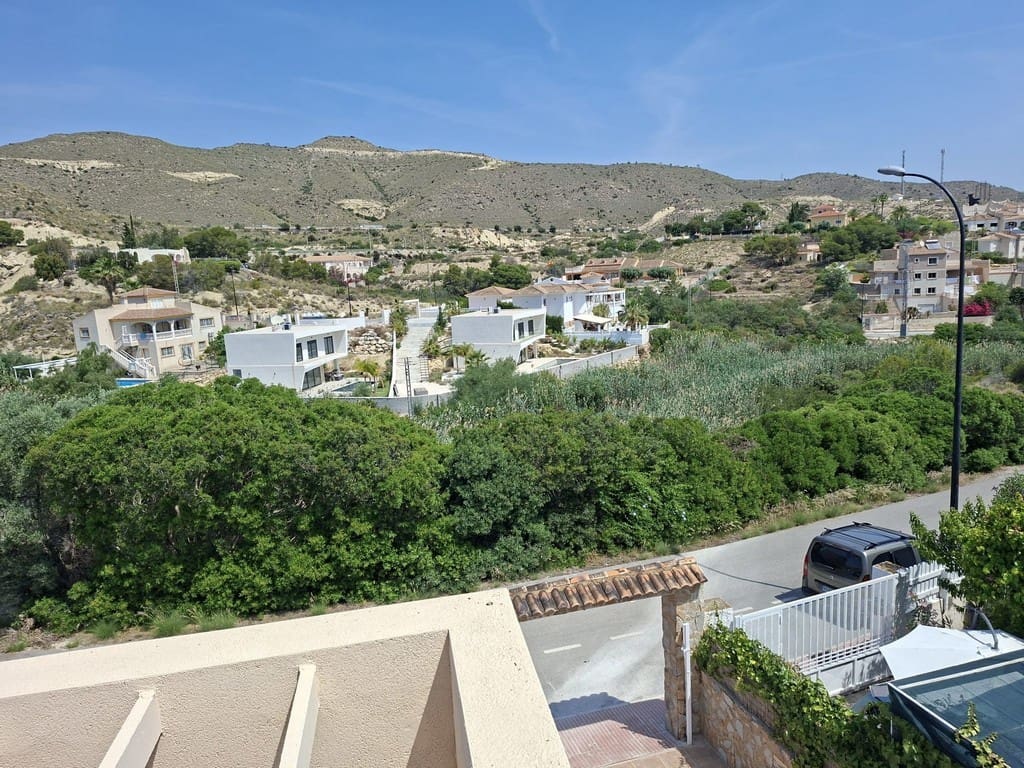 3 chambre Villa/Maison à vendre à El Campello avec piscine garage - 649 900 € (Ref: 9908924)