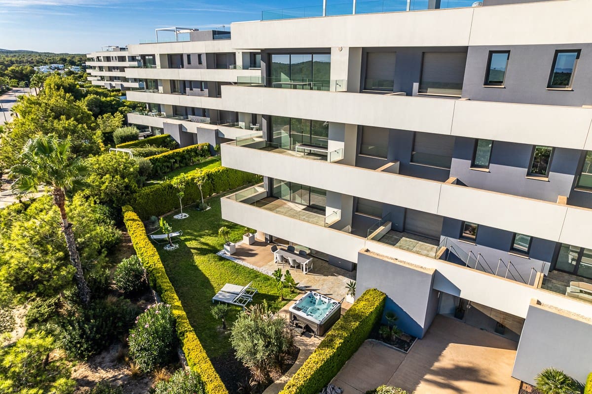 3 soveværelse Lejlighed til salg i Las Colinas Golf med swimmingpool - € 895.000 (Ref: 9981465)