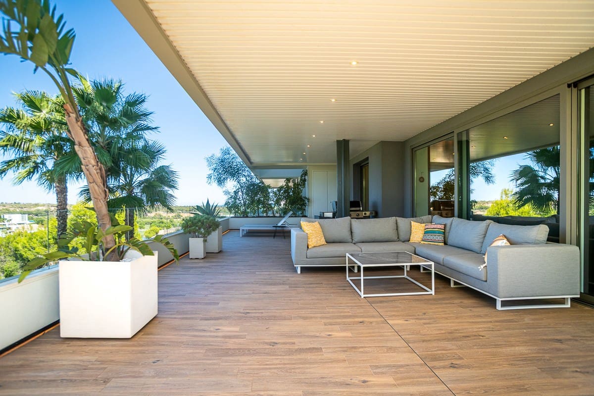 3 soveværelse Lejlighed til salg i Las Colinas Golf med swimmingpool - € 895.000 (Ref: 9981465)