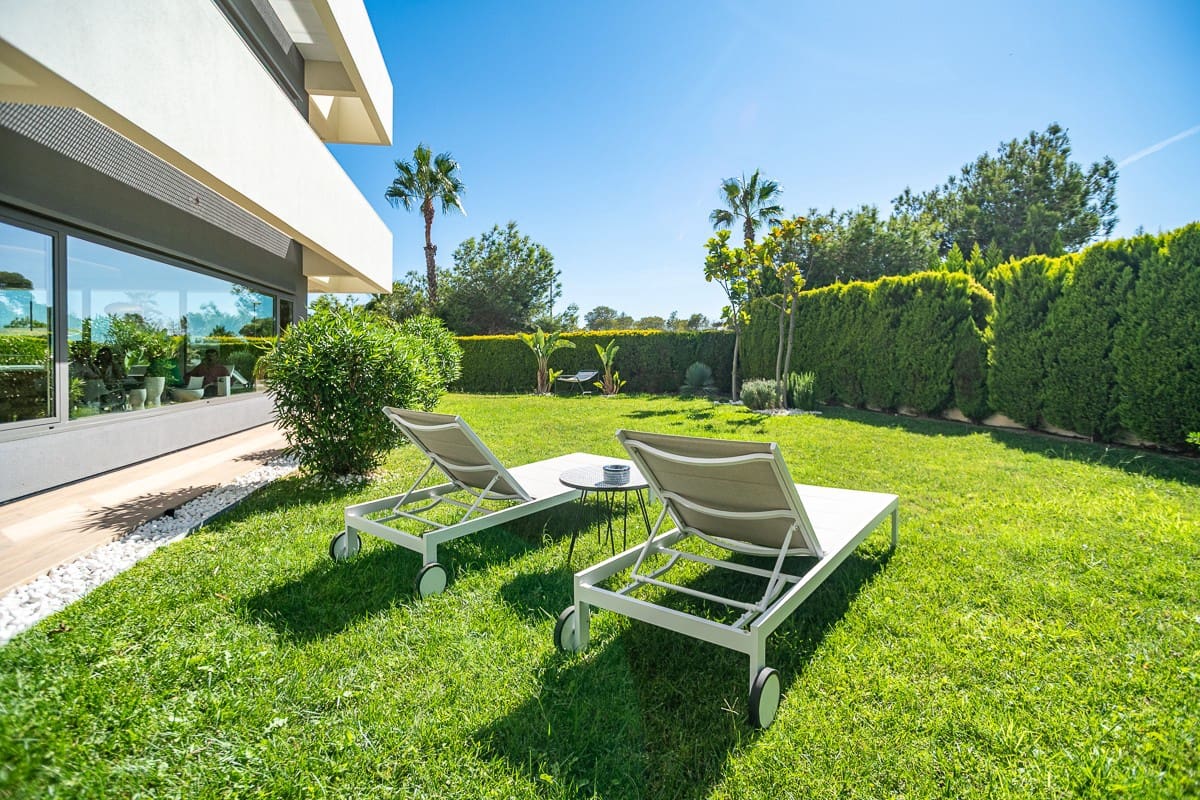 3 soveværelse Lejlighed til salg i Las Colinas Golf med swimmingpool - € 895.000 (Ref: 9981465)