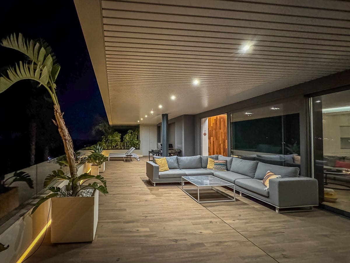 3 soveværelse Lejlighed til salg i Las Colinas Golf med swimmingpool - € 895.000 (Ref: 9981465)