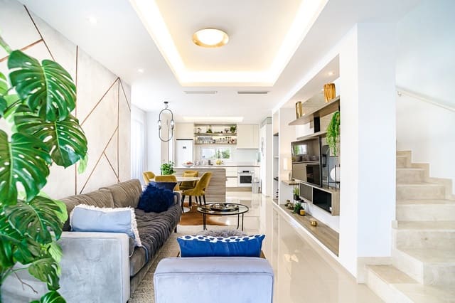 2 soveværelse Villa til salg i Ciudad Quesada, Rojales med swimmingpool - € 390.000 (Ref: 9981469)