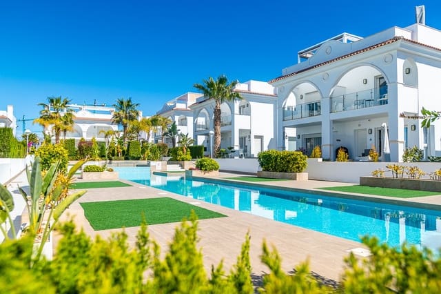 2 soveværelse Villa til salg i Ciudad Quesada, Rojales med swimmingpool - € 390.000 (Ref: 9981469)