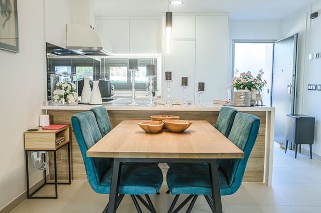 2 sovrum Lägenhet till salu i Pilar de la Horadada med pool - 299 950 € (Ref: 9981470)