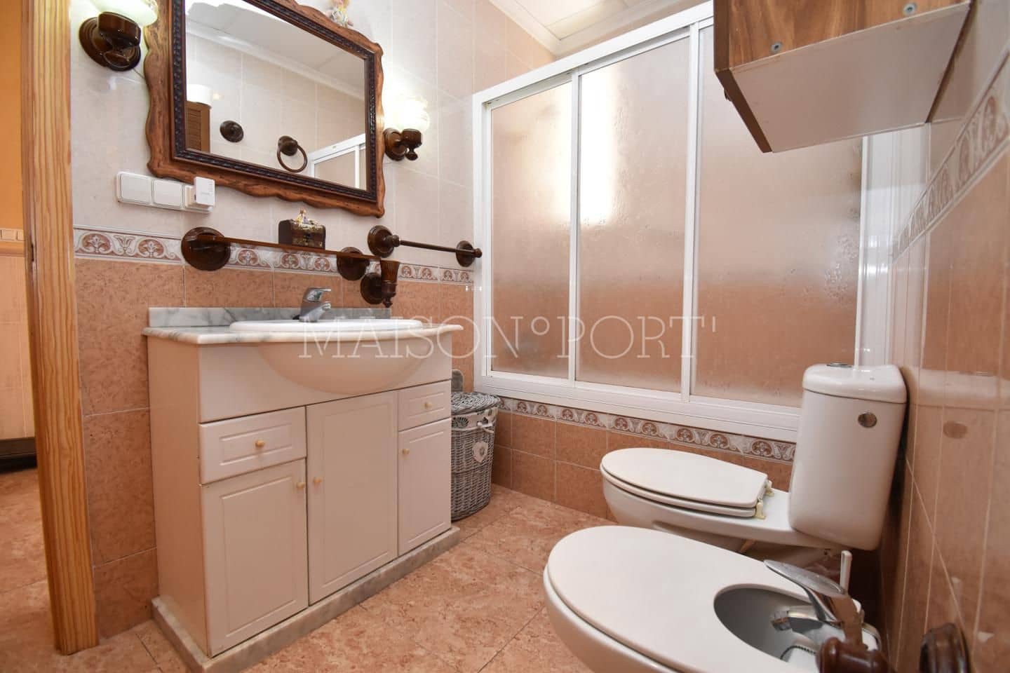 Chalet de 7 habitaciones en Elche / Elx en venta - 290.000 € (Ref: 7934698)