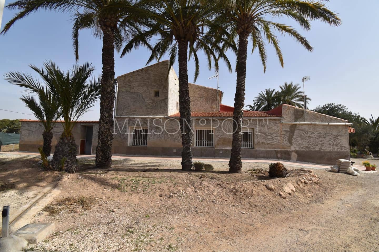 Chalet de 7 habitaciones en Elche / Elx en venta - 290.000 € (Ref: 7934698)