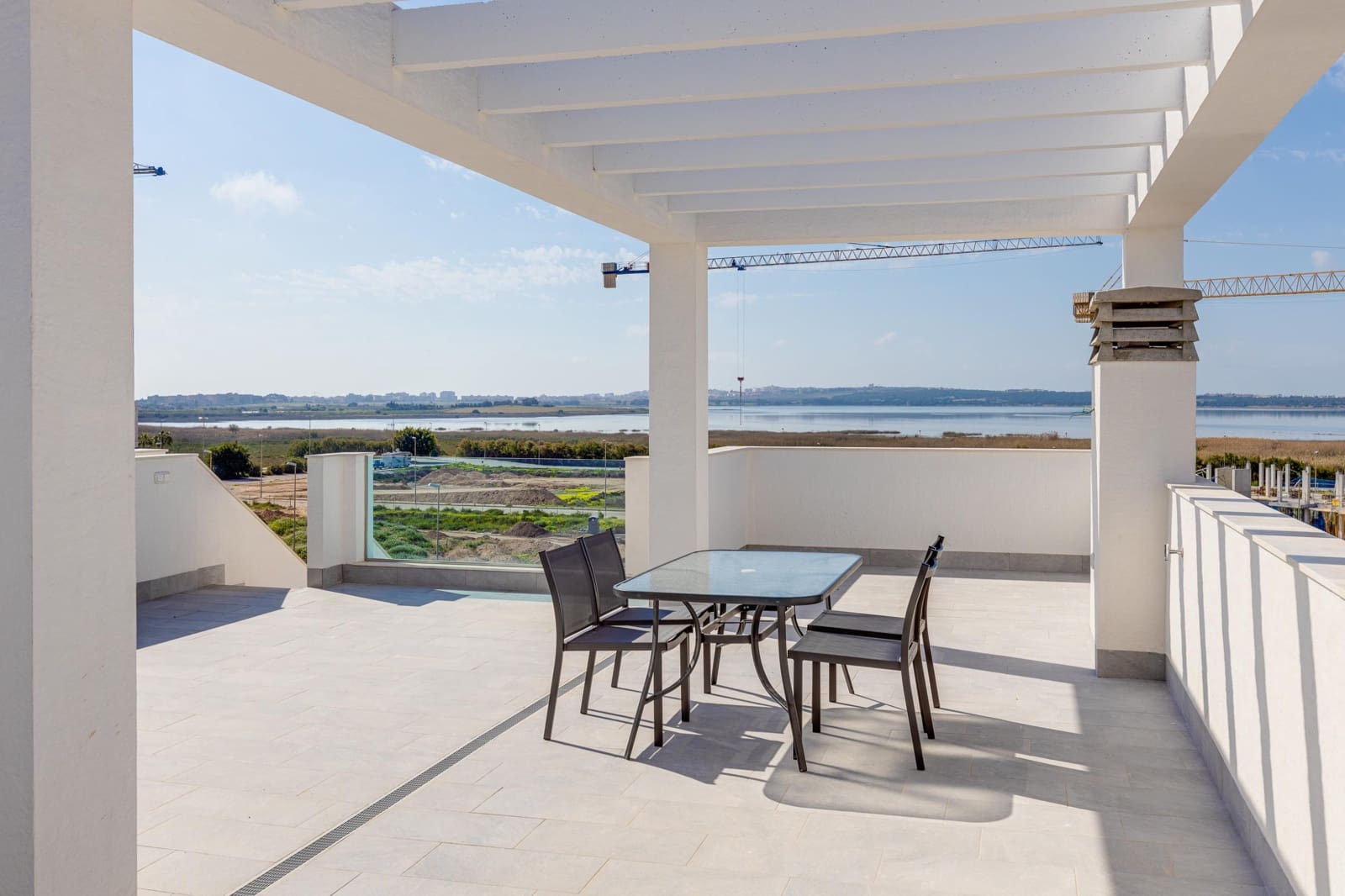 2 quarto Apartamento para venda em Guardamar del Segura com piscina - 211 000 € (Ref: 7934740)